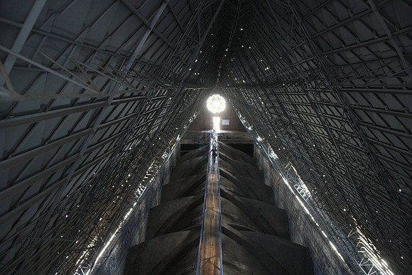 Onder het dak basiliek Quito