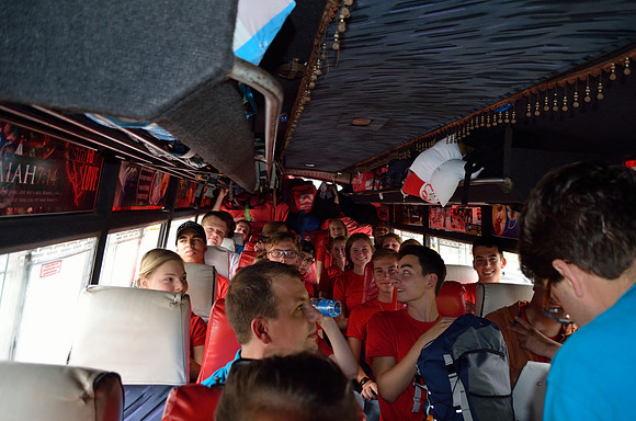 Met z'n allen in de bus